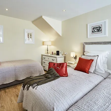 Отель Les D'arromanches, Teritoria