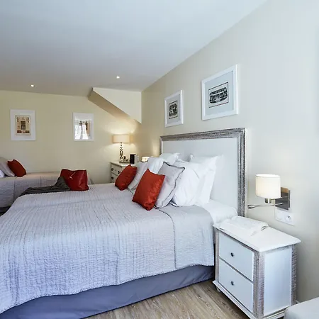 Les D'arromanches, Teritoria Арроманш-ле-Бен