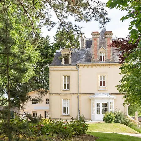 Les D'arromanches, Teritoria Арроманш-ле-Бен