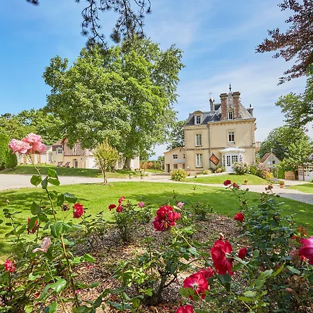 Les D'arromanches, Teritoria 4*
