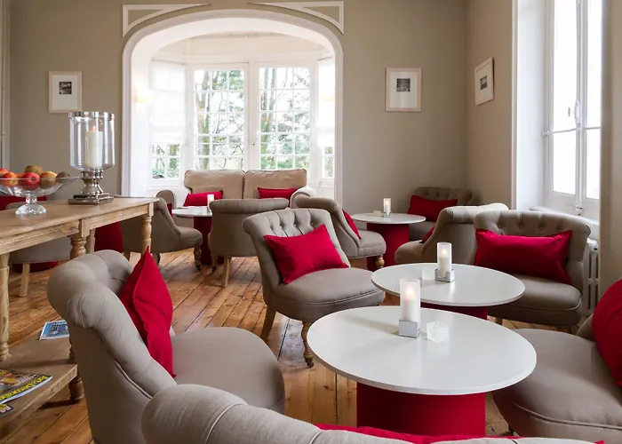 Les D'arromanches, Teritoria 4*