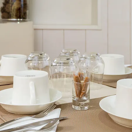 Les D'arromanches, Teritoria 4*