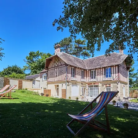 Les D'arromanches, Teritoria Hotel 4*