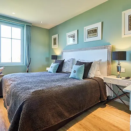 Les D'arromanches, Teritoria ホテル 4*