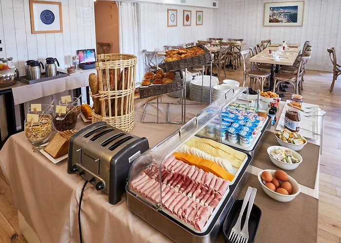 Les D'arromanches, Teritoria 호텔