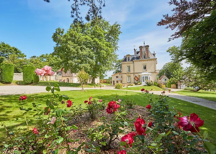 Les D'arromanches, Teritoria 4*