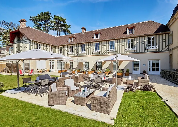 Les D'arromanches, Teritoria Arromanches-les-Bains