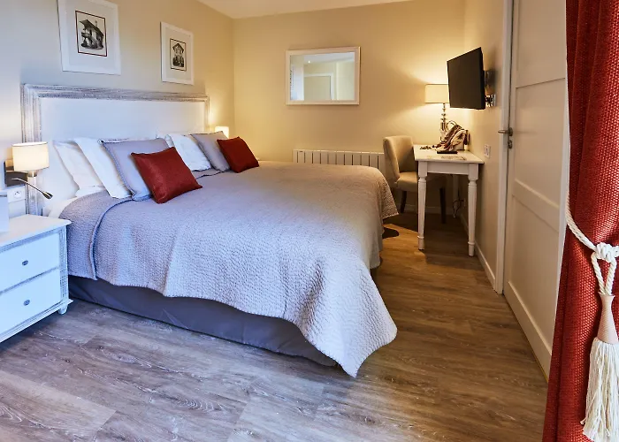 Hotel Les D'arromanches, Teritoria