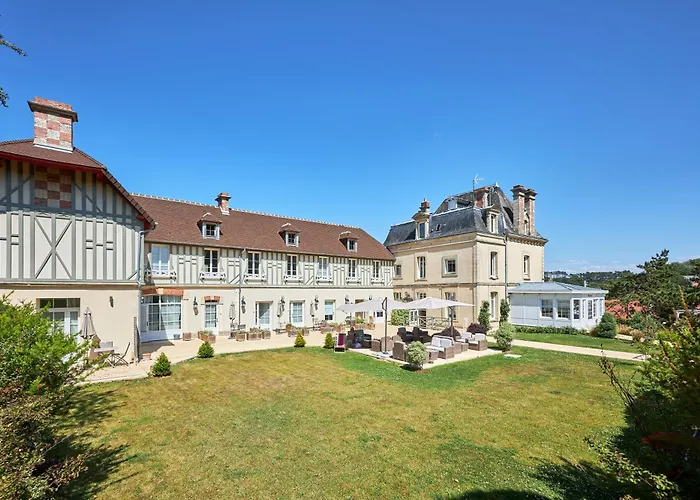 Les D'arromanches, Teritoria 4* 아로만체스레방